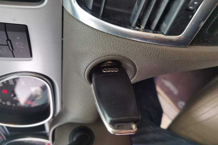 Used Audi Q7 2013 35 TFSI Ambition Edition Vehicle Key