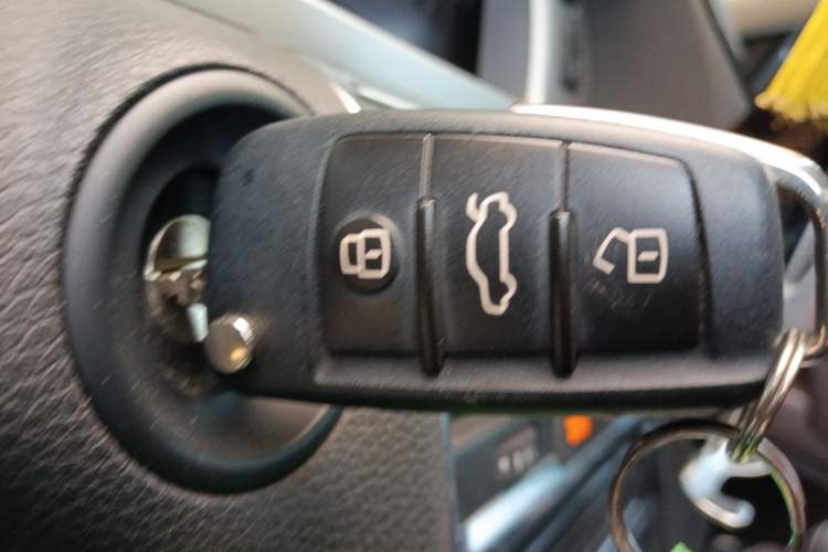 Used Audi Q7 2013 35 TFSI Technology Edition Vehicle Key