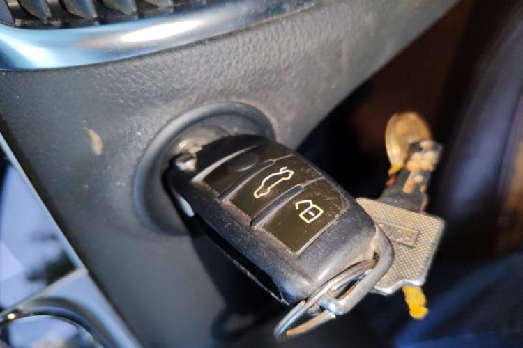 Used Audi Q7  Vehicle Key