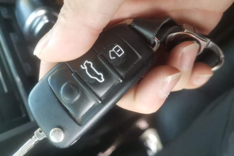 Used Audi Q7 2013 35 TFSI Ambition Edition Vehicle Key