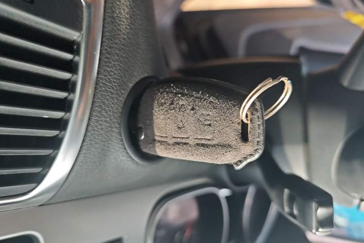 Used Audi Q7 2013 35 TFSI Ambition Edition Vehicle Key