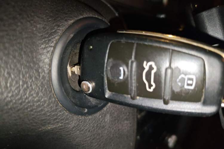 Used Audi Q7 2013 35 TFSI Ambition Edition Vehicle Key