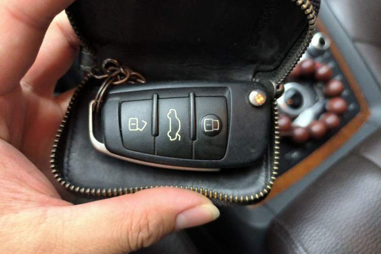 Used Audi Q7 2013 35 TFSI Ambition Edition Vehicle Key
