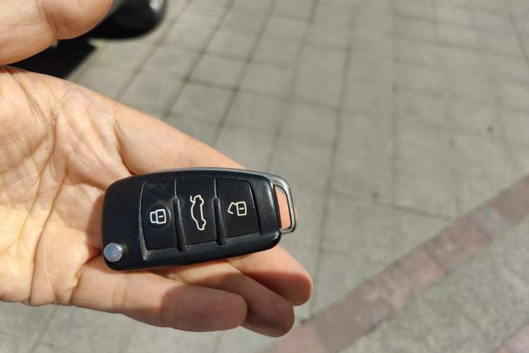 Used Audi Q7 2013 35 TFSI Ambition Edition Vehicle Key