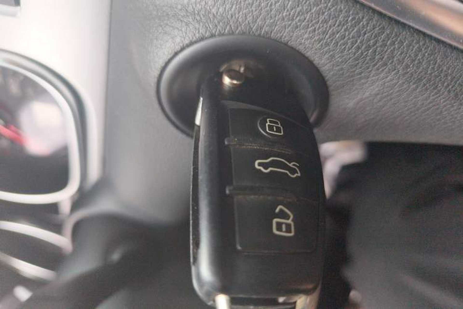 Used Audi Q7 2013 35 TFSI Ambition Edition Vehicle Key
