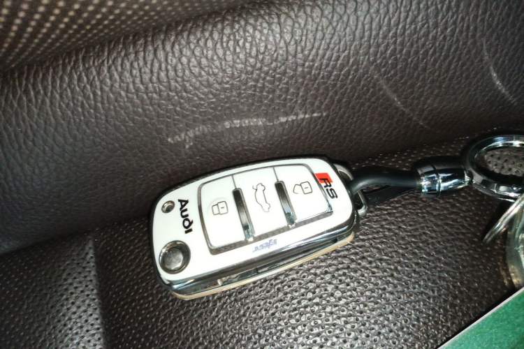 Used Audi Q7 2013 35 TFSI Technology Edition Vehicle Key
