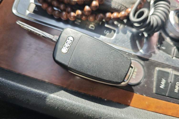 Used Audi Q7 2013 35 TFSI Ambition Edition Vehicle Key