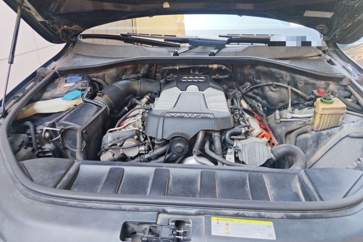 Used Audi Q7 2013 35 TFSI Ambition Edition Engine Bay