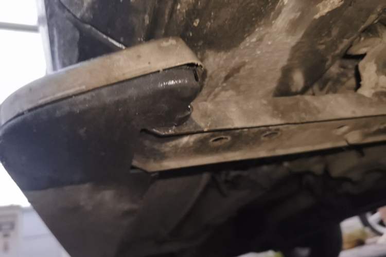 Used Audi Q7 2013 35 TDI Leading Model Chassis Front Right