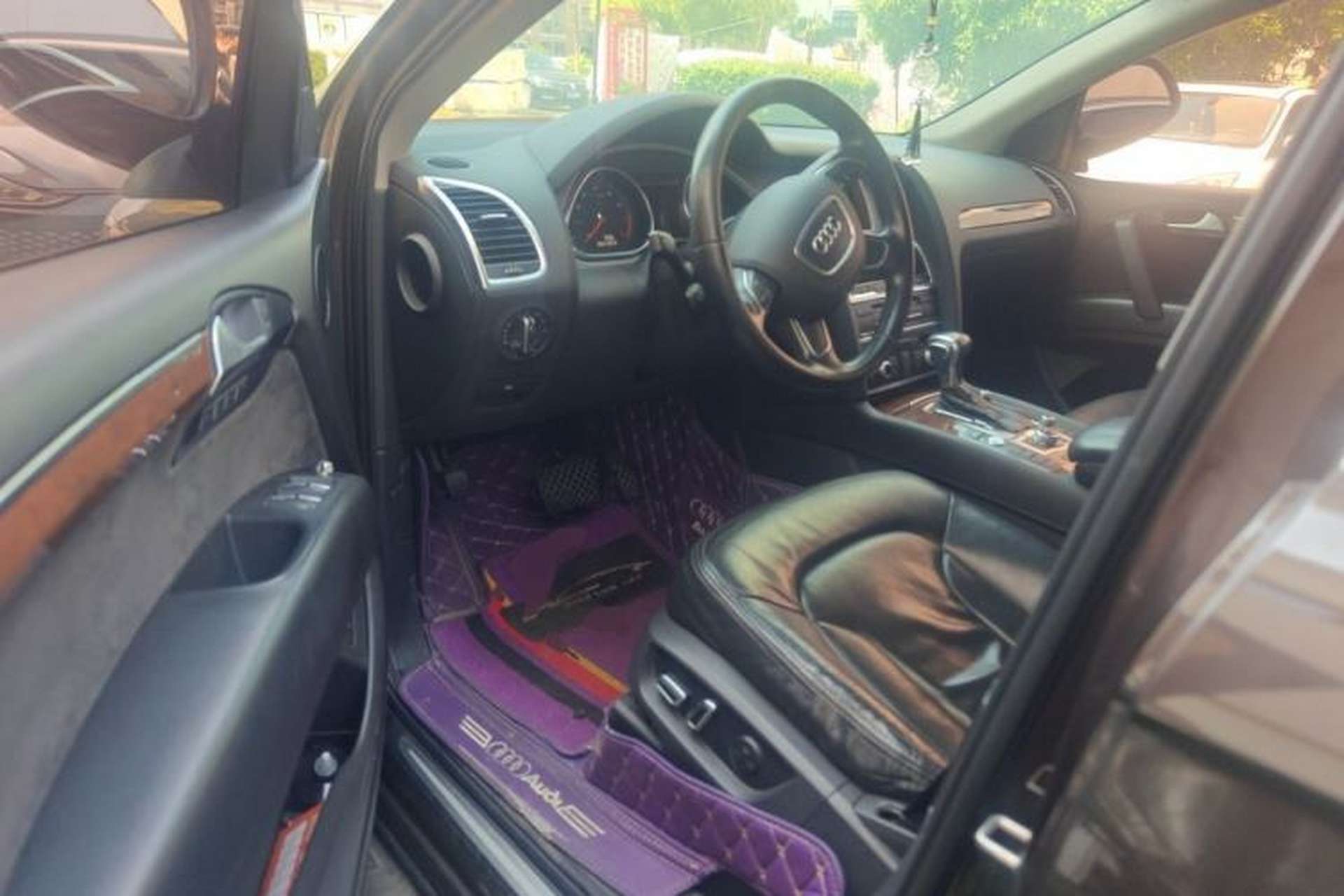 Used Audi Q7 2013 35 TFSI Ambition Edition Driver Seat