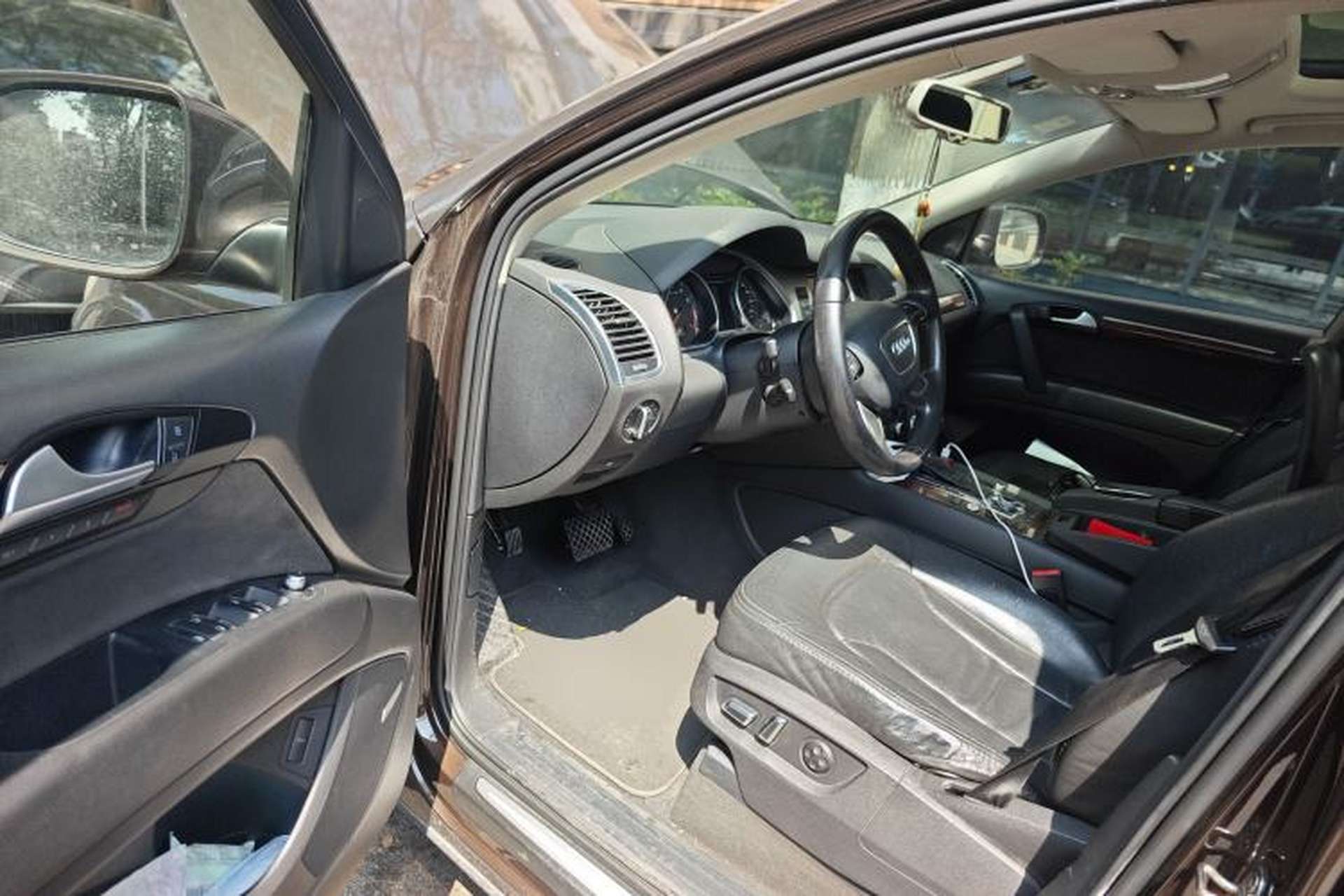 Used Audi Q7 2013 35 TFSI Technology Edition Driver Seat