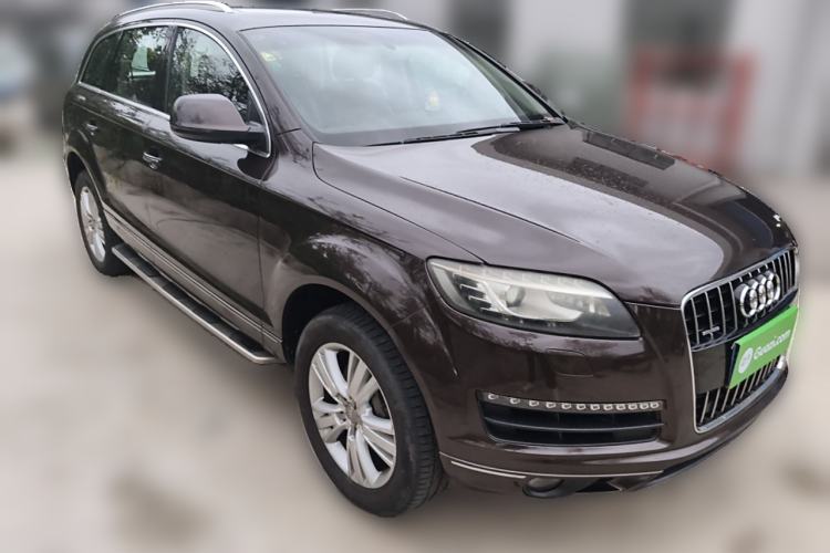 Used Audi Q7 2013 35 TFSI Comfort Model Front Right 45 Deg