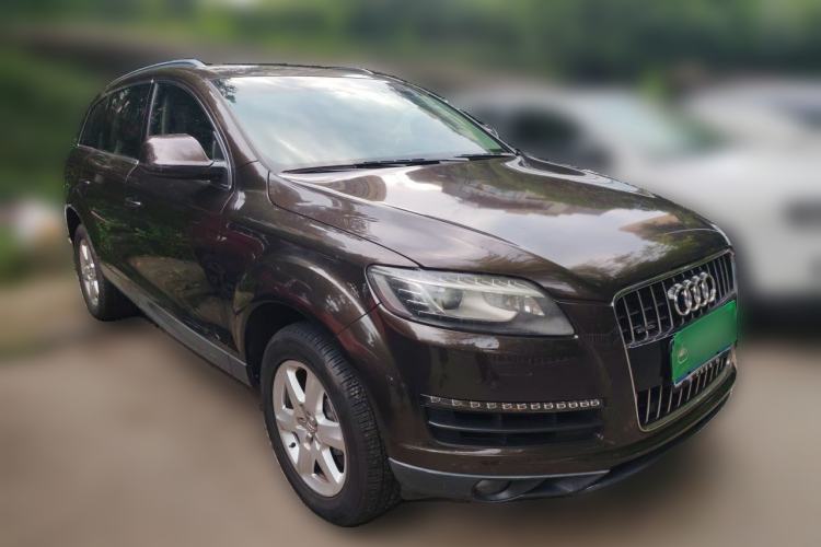 Used Audi Q7 2013 35 TFSI Ambition Edition Front Right 45 Deg