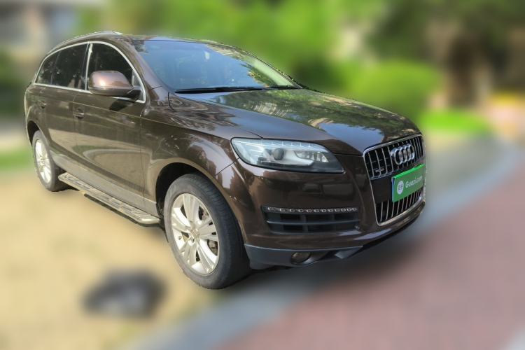 Used Audi Q7 2013 35 TDI Leading Model Front Right 45 Deg