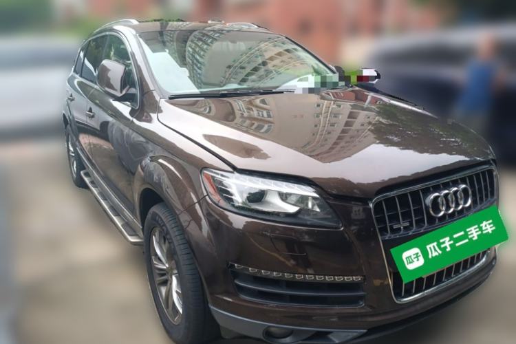 Used Audi Q7  Front Right 45 Deg