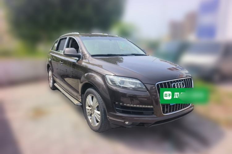 Used Audi Q7 2013 35 TFSI Comfort Model Front Right 45 Deg