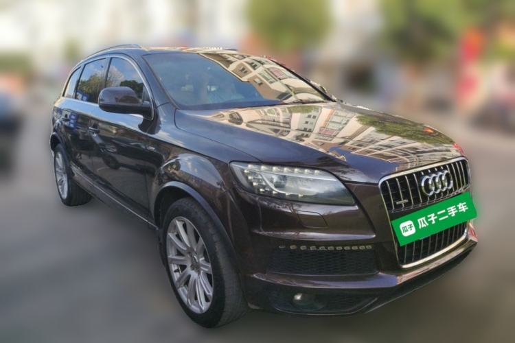 Used Audi Q7 2013 35 TFSI Exclusive Edition Front Right 45 Deg