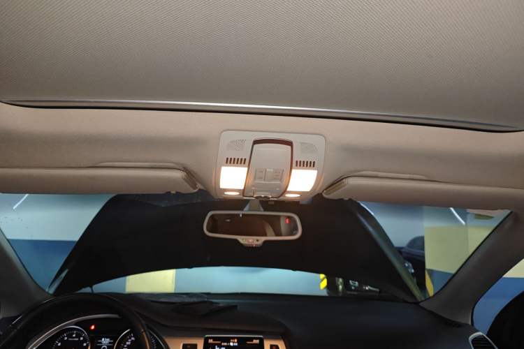 Used Audi Q7 2013 35 TFSI Technology Edition Headliner