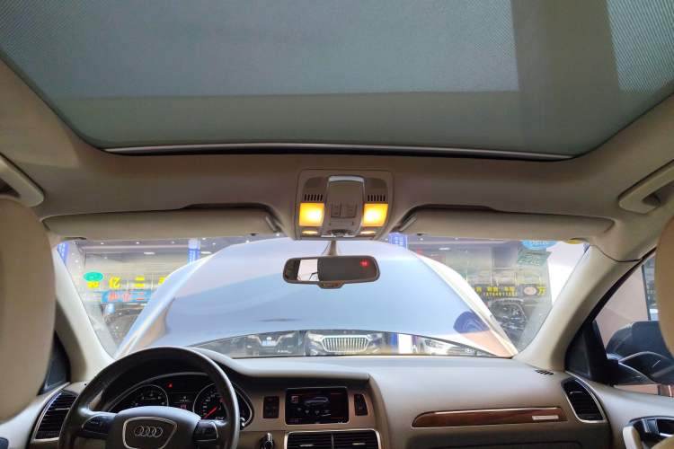 Used Audi Q7 2013 35 TFSI Technology Edition Headliner