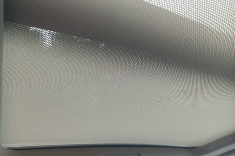 Used Audi Q7  Headliner