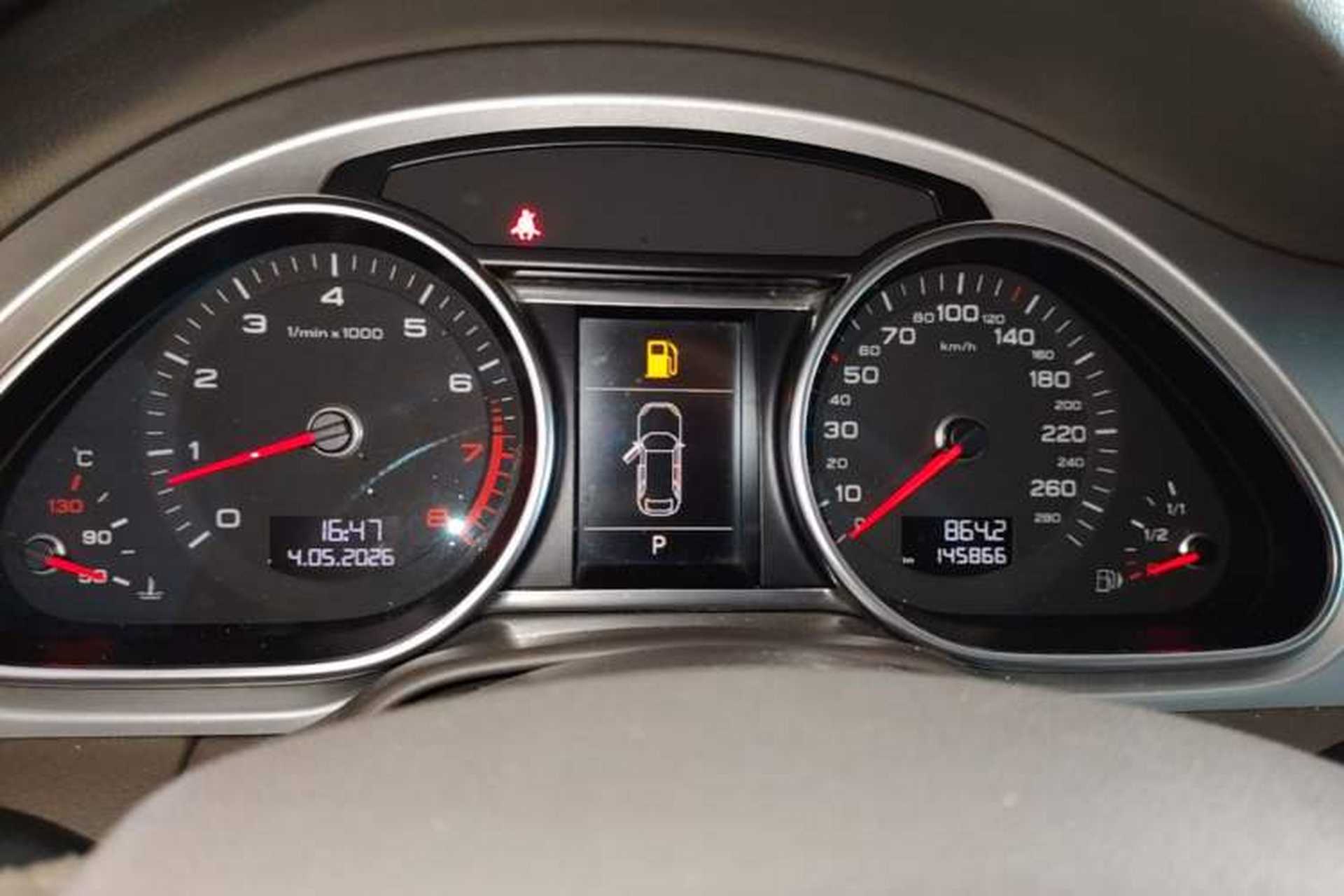 Used Audi Q7 2013 35 TFSI Ambition Edition Instrument Cluster