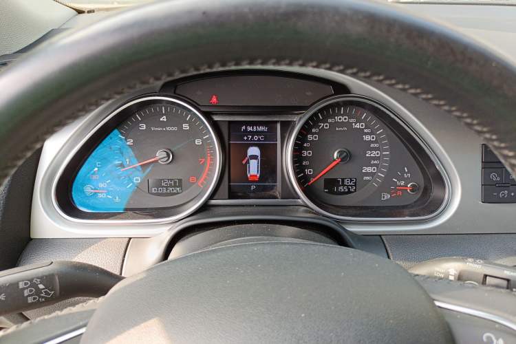 Used Audi Q7 2013 35 TFSI Ambition Edition Instrument Cluster