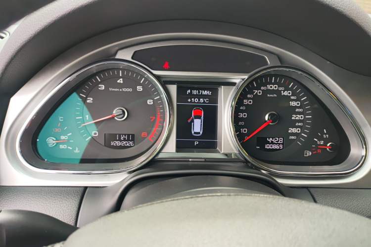 Used Audi Q7 2013 35 TFSI Technology Edition Instrument Cluster