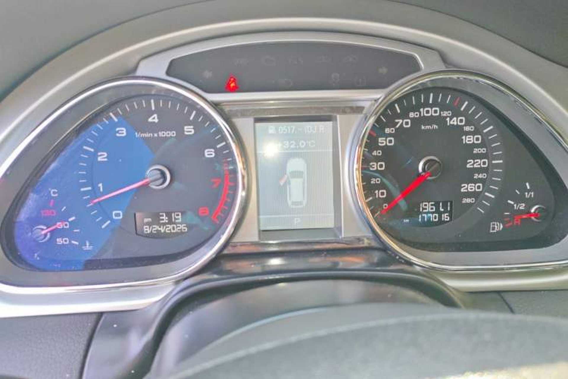Used Audi Q7 2013 35 TFSI Ambition Edition Instrument Cluster