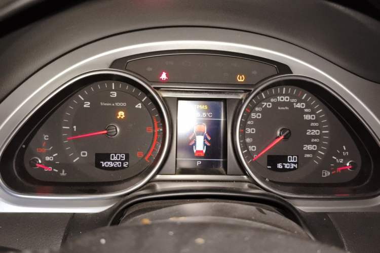 Used Audi Q7 2013 35 TDI Leading Model Instrument Cluster