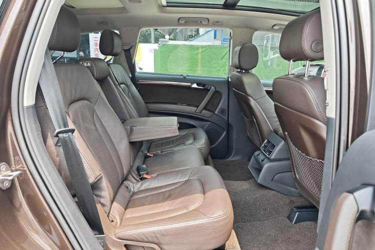 Used Audi Q7 2013 35 TFSI Ambition Edition Interior 8