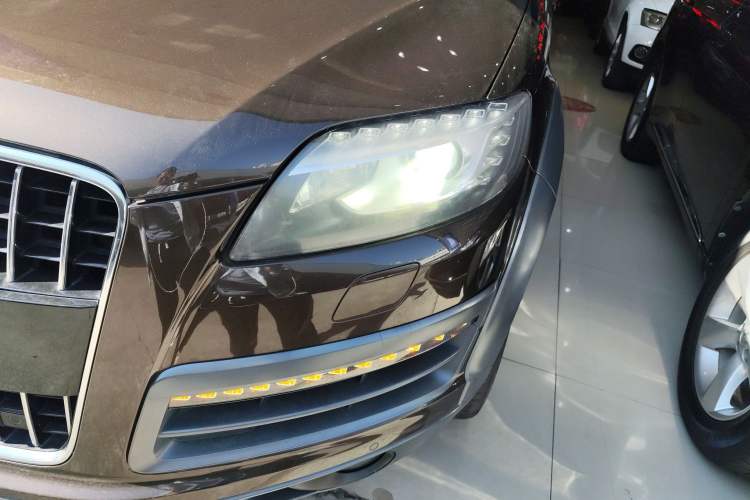 Used Audi Q7 2013 35 TFSI Technology Edition Left Front Headlight