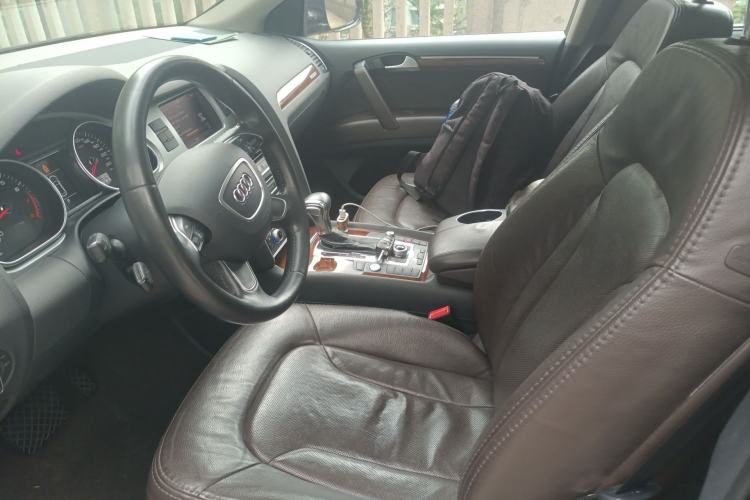 Used Audi Q7 2013 35 TFSI Ambition Edition Left Front Seat