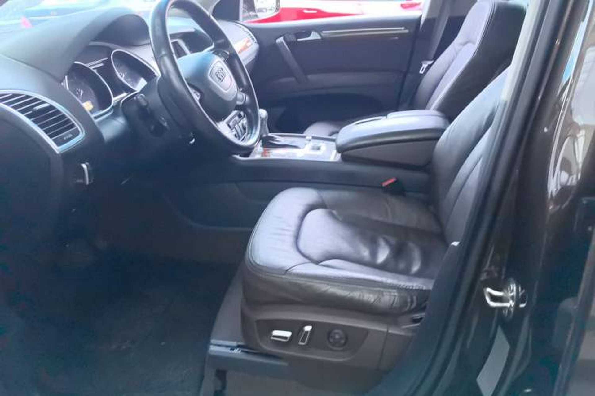 Used Audi Q7 2013 40 TFSI Technology Edition Left Front Seat
