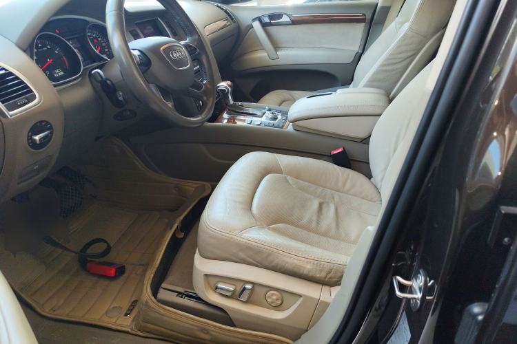 Used Audi Q7 2013 35 TFSI Technology Edition Left Front Seat