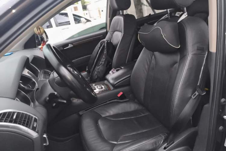 Used Audi Q7 2013 35 TDI Leading Model Left Front Seat