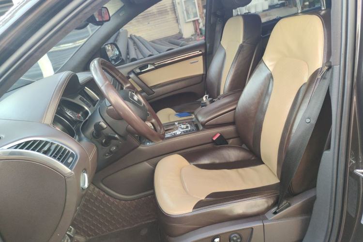 Used Audi Q7 2013 35 TFSI Exclusive Edition Left Front Seat