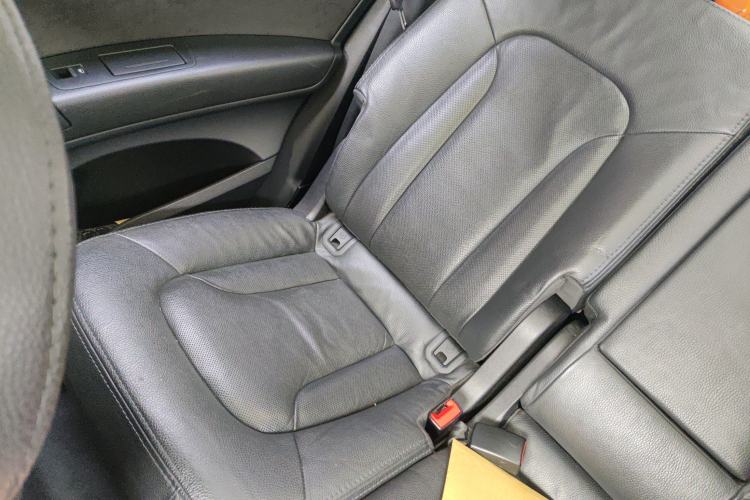 Used Audi Q7 2013 35 TFSI Technology Edition Left Rear Seat