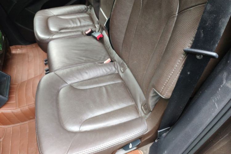 Used Audi Q7 2013 35 TFSI Ambition Edition Left Rear Seat