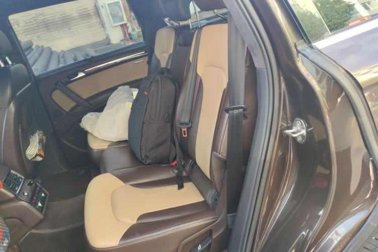 Used Audi Q7 2013 35 TFSI Exclusive Edition Left Rear Seat