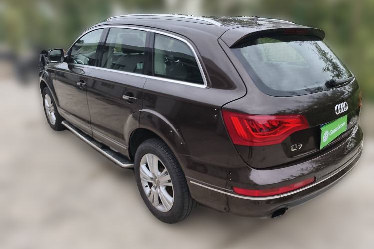Used Audi Q7 2013 35 TFSI Comfort Model Rear Left 45 Deg