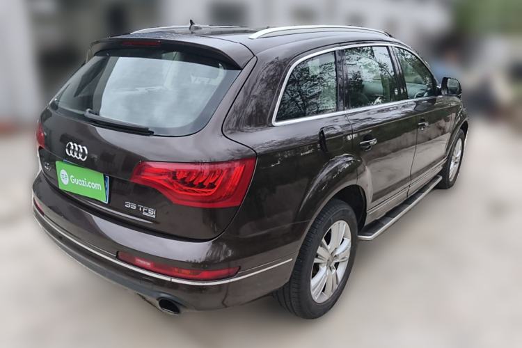 Used Audi Q7 2013 35 TFSI Comfort Model Rear Right 45 Deg