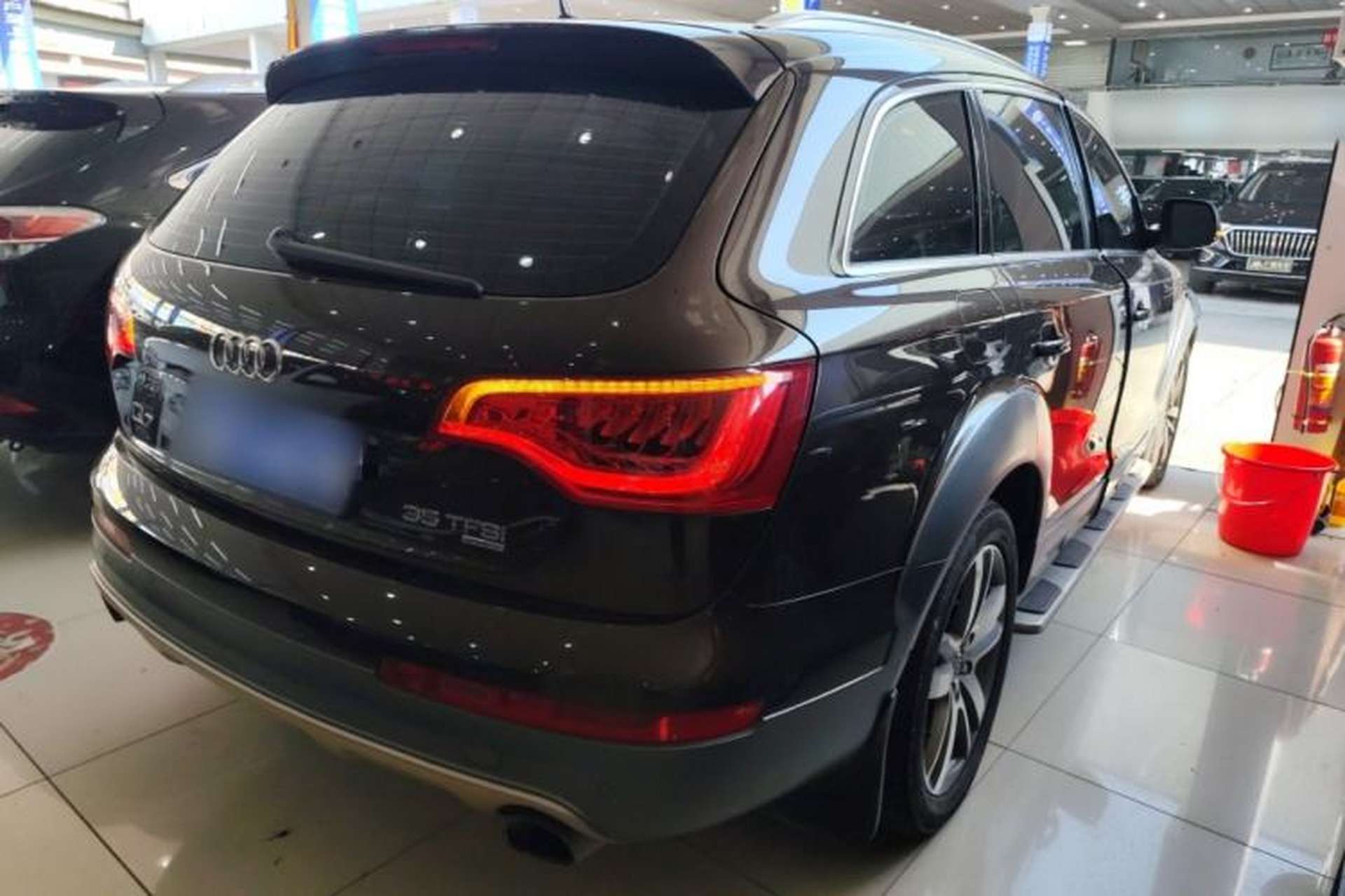 Used Audi Q7 2013 35 TFSI Technology Edition Rear Right 45 Deg