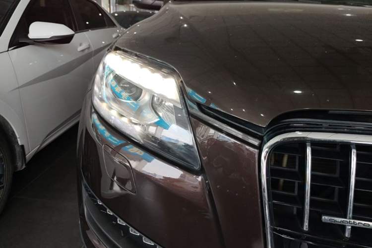 Used Audi Q7 2013 35 TFSI Ambition Edition Right Front Headlight