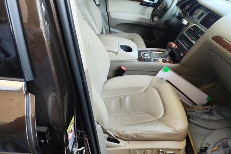 Used Audi Q7 2013 35 TFSI Technology Edition Right Front Seat