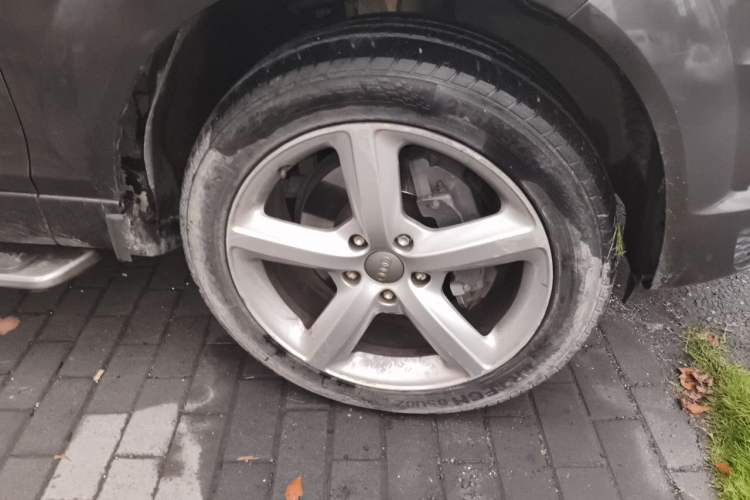 Used Audi Q7 2013 35 TDI Leading Model Right Front Wheel Hub