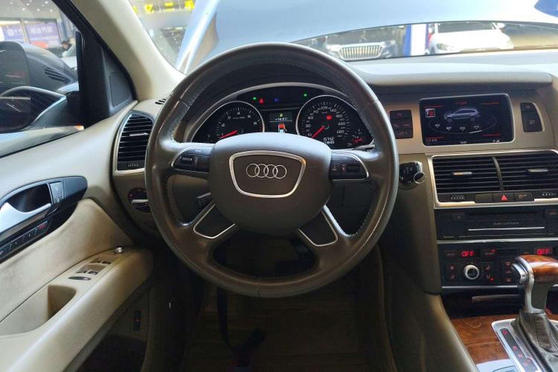 Used Audi Q7 2013 35 TFSI Technology Edition Steering Wheel