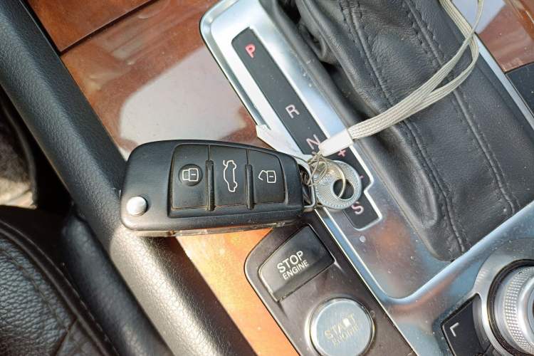 Used Audi Q7 2013 35 TFSI Ambition Edition Vehicle Key