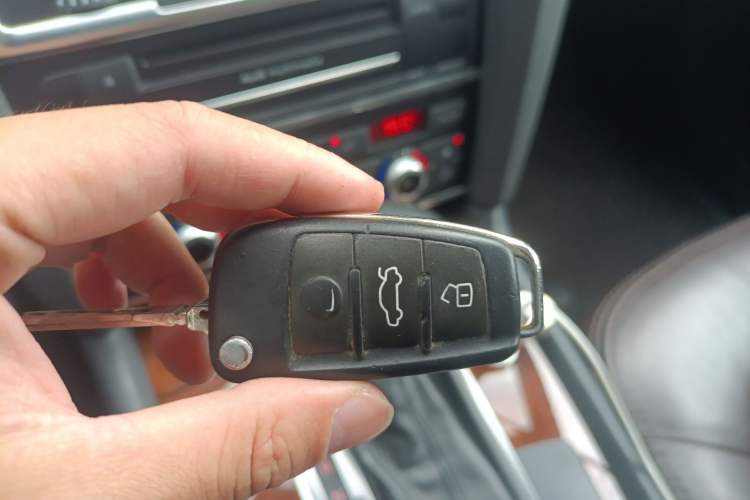 Used Audi Q7 2013 35 TFSI Ambition Edition Vehicle Key