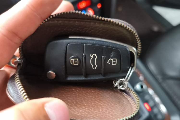 Used Audi Q7 2013 35 TFSI Ambition Edition Vehicle Key