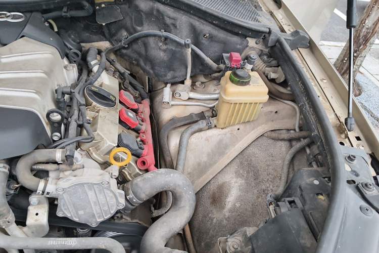 Used Audi Q7  Engine Bay Left